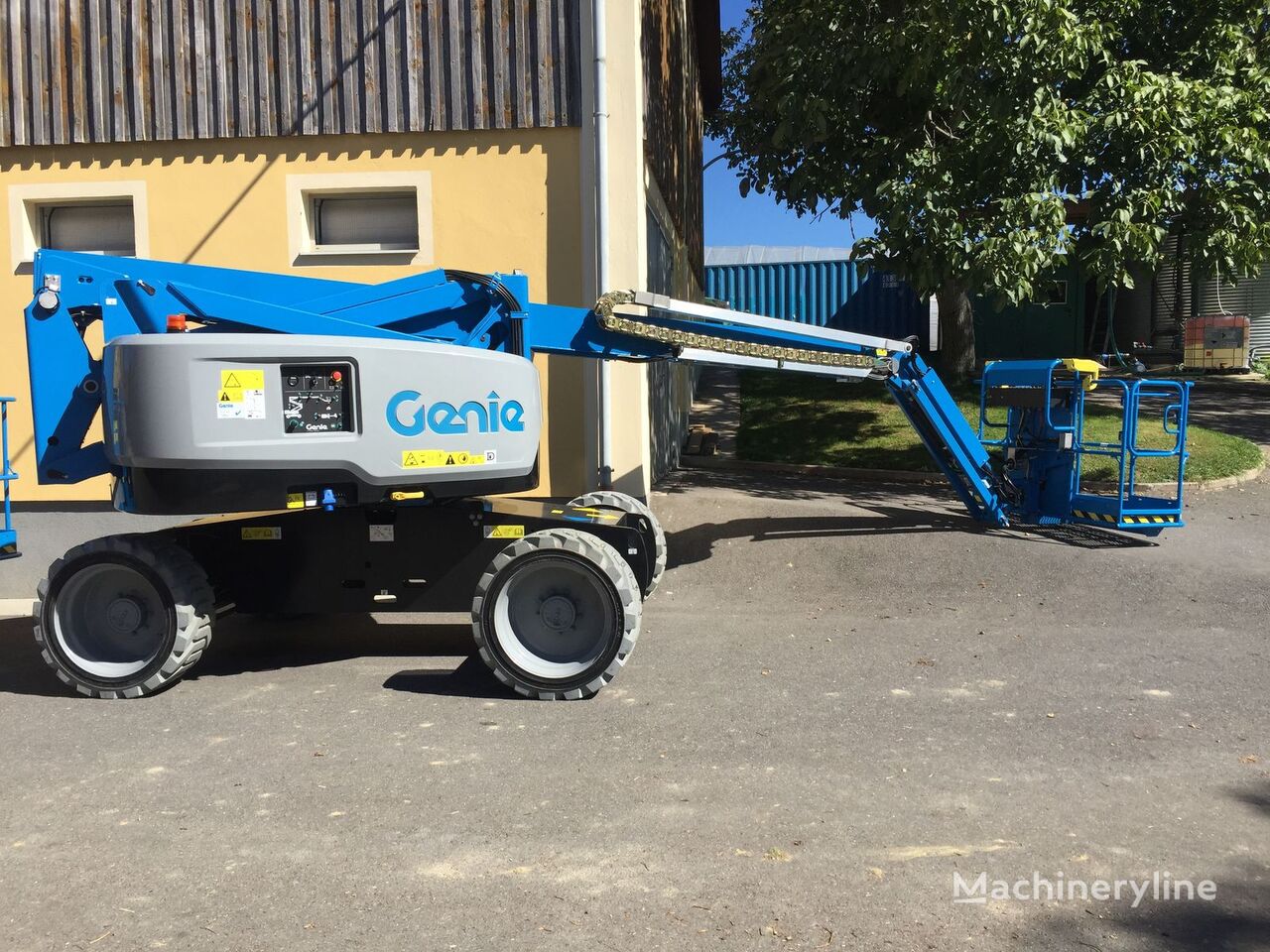 new Genie Z60/FE articulated boom lift