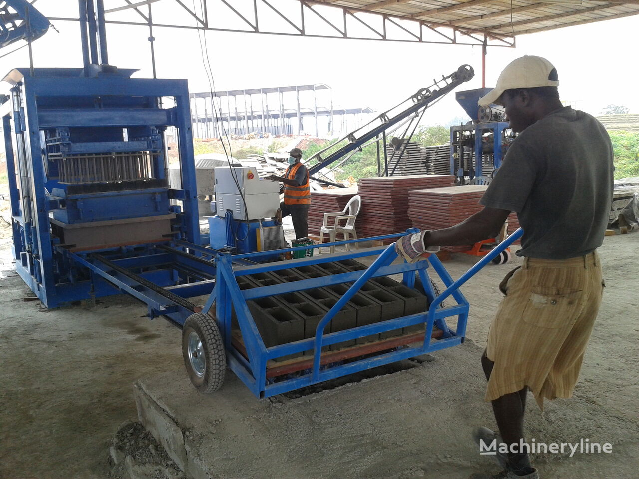 new Conmach BlockKing-25MS Concrete Block Making Machine -12.000 units/shift
