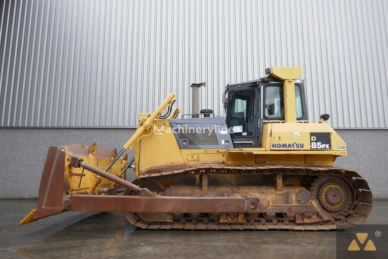 Komatsu D85PX-15 bulldozer