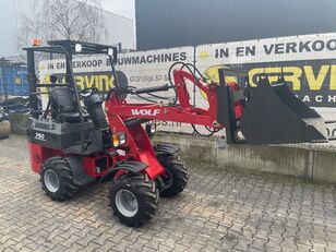 Wolff 750 compact track loader