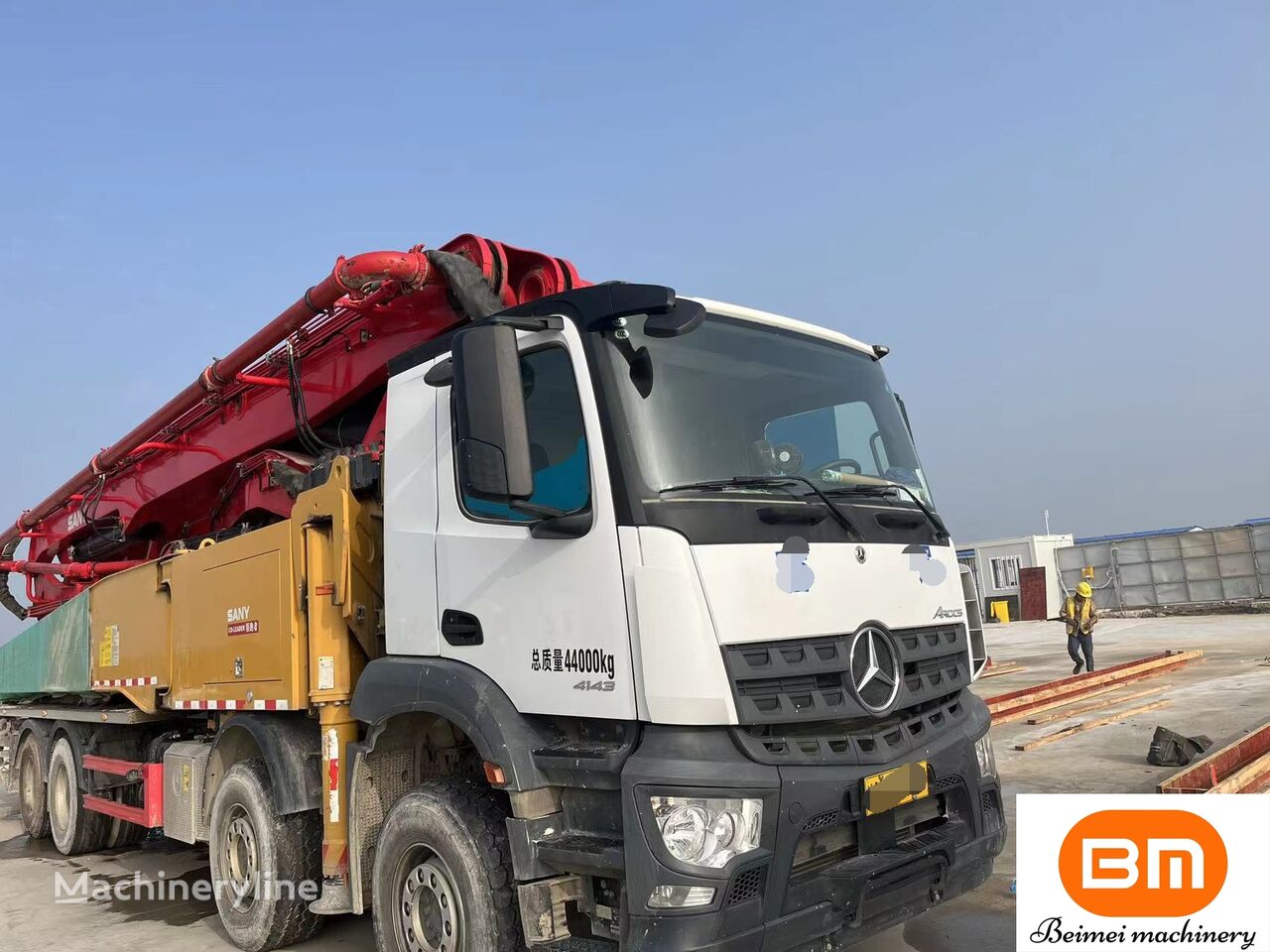 Sany  on chassis Mercedes-Benz Arocs 4143 concrete pump