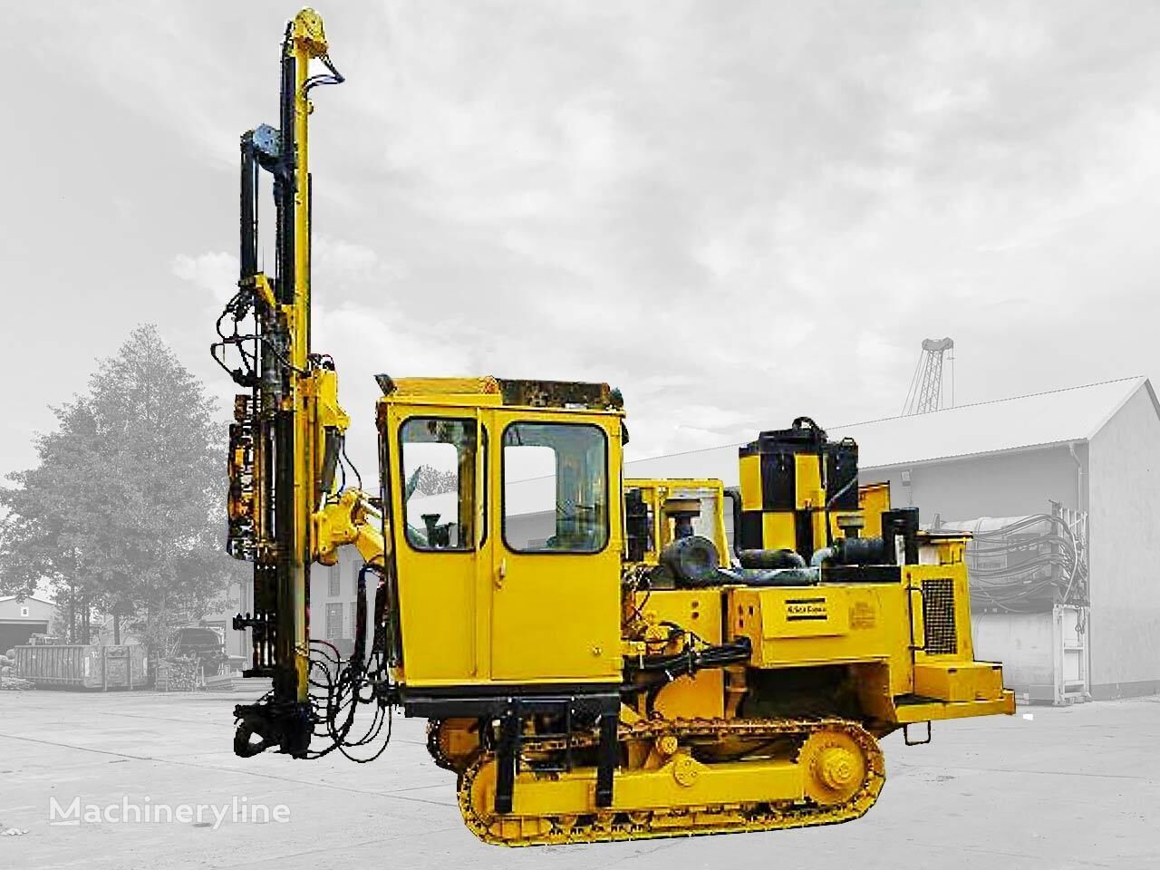 Atlas Copco ROC 812HCS-00 drilling rig