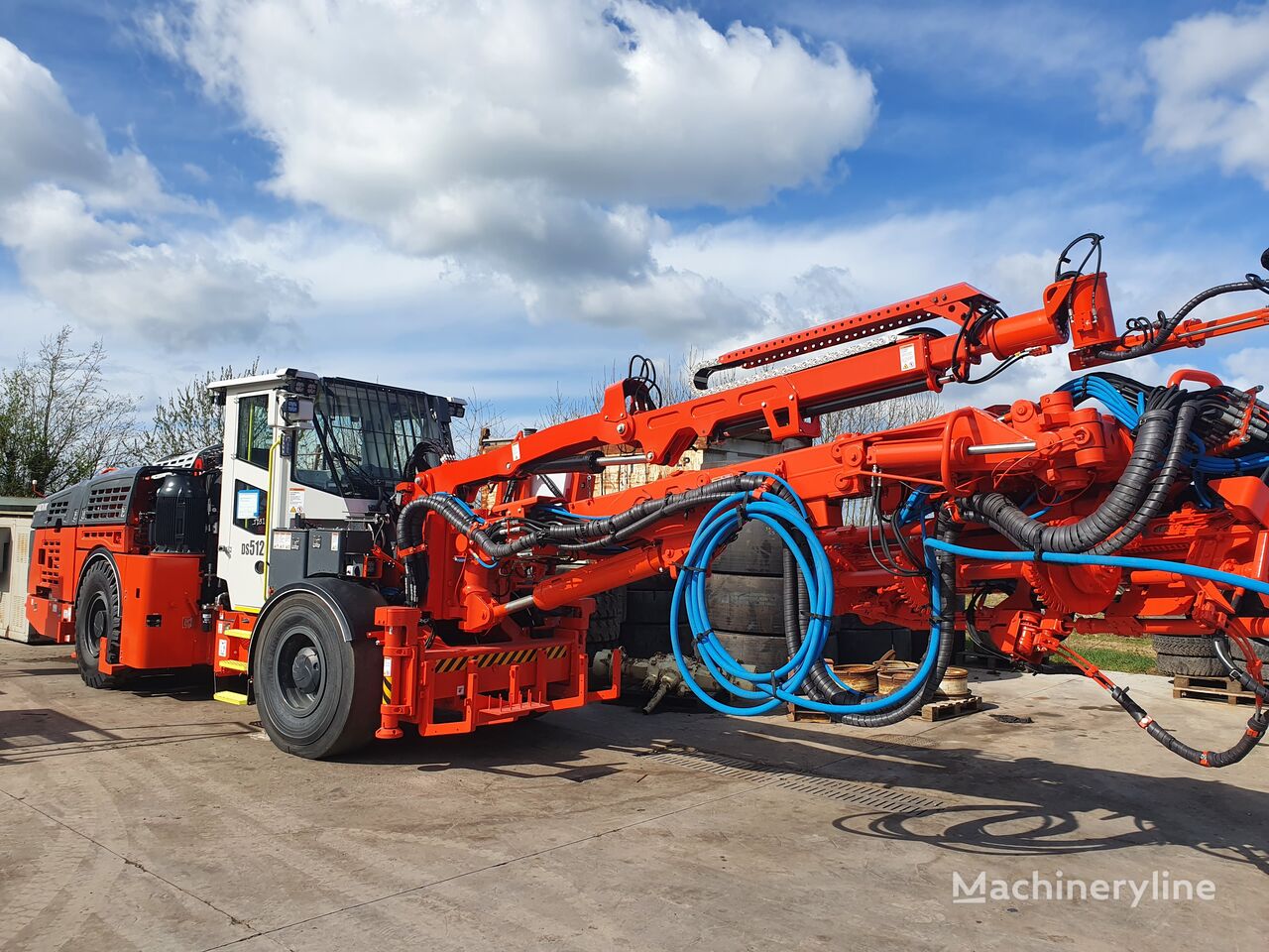 new Sandvik DS512i drilling rig