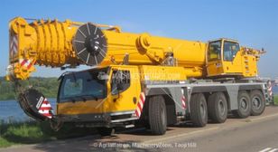 Liebherr LTM1250 mobile crane