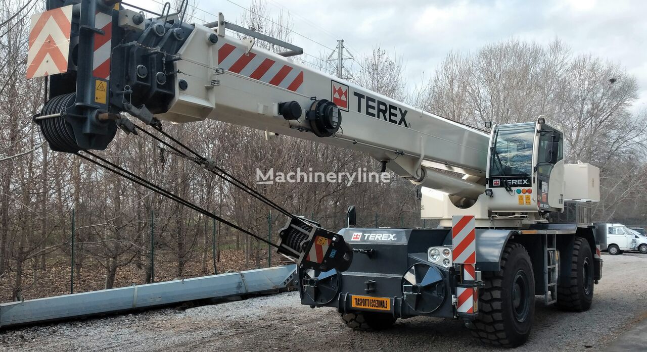 Terex RT1070 mobile crane