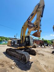 Caterpillar 320D2 tracked excavator