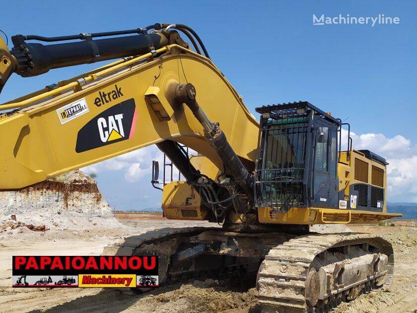 Caterpillar 390D tracked excavator