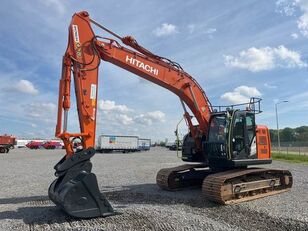 Hitachi ZX225USLC-6 tracked excavator