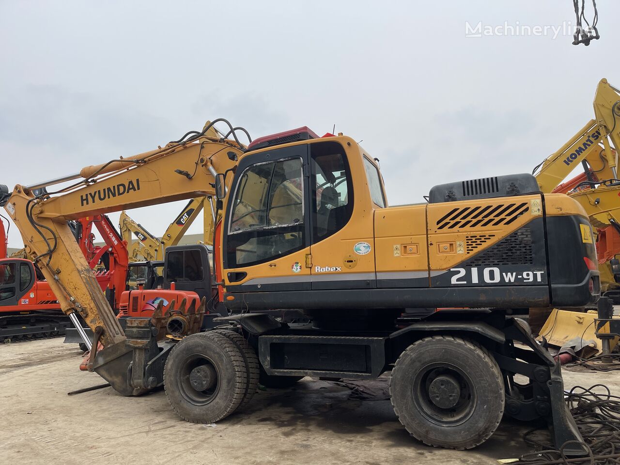 Hyundai 210W-9 tracked excavator