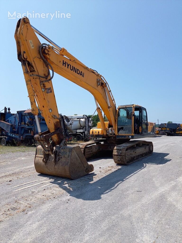 Hyundai R330NLC-9A tracked excavator