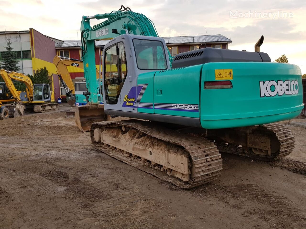 Kobelco SK250NLC-6 tracked excavator