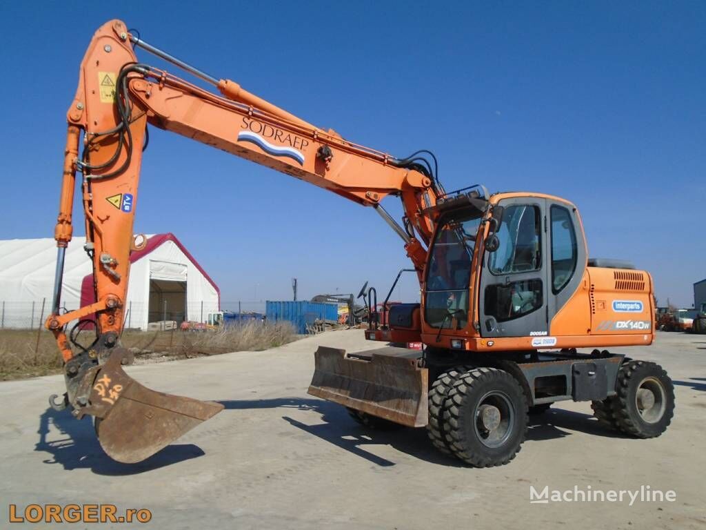 Doosan DX 140 W wheel excavator