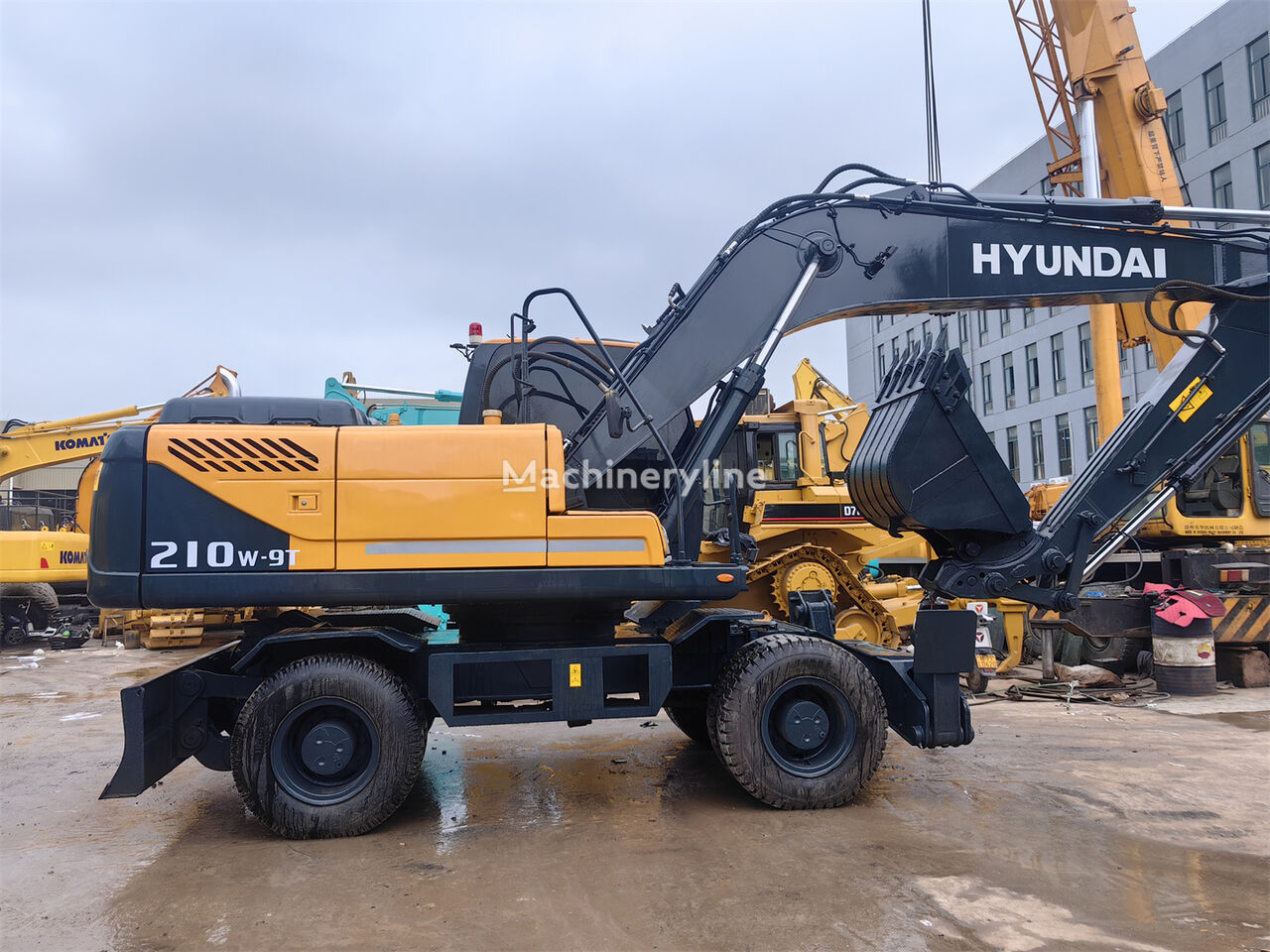 Hyundai 210w-9 wheel excavator