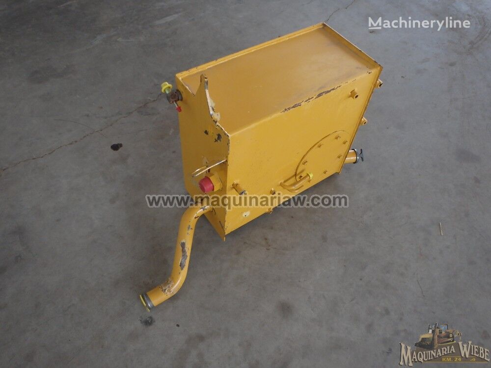 AT164131 hydraulic tank for John Deere 310D backhoe loader